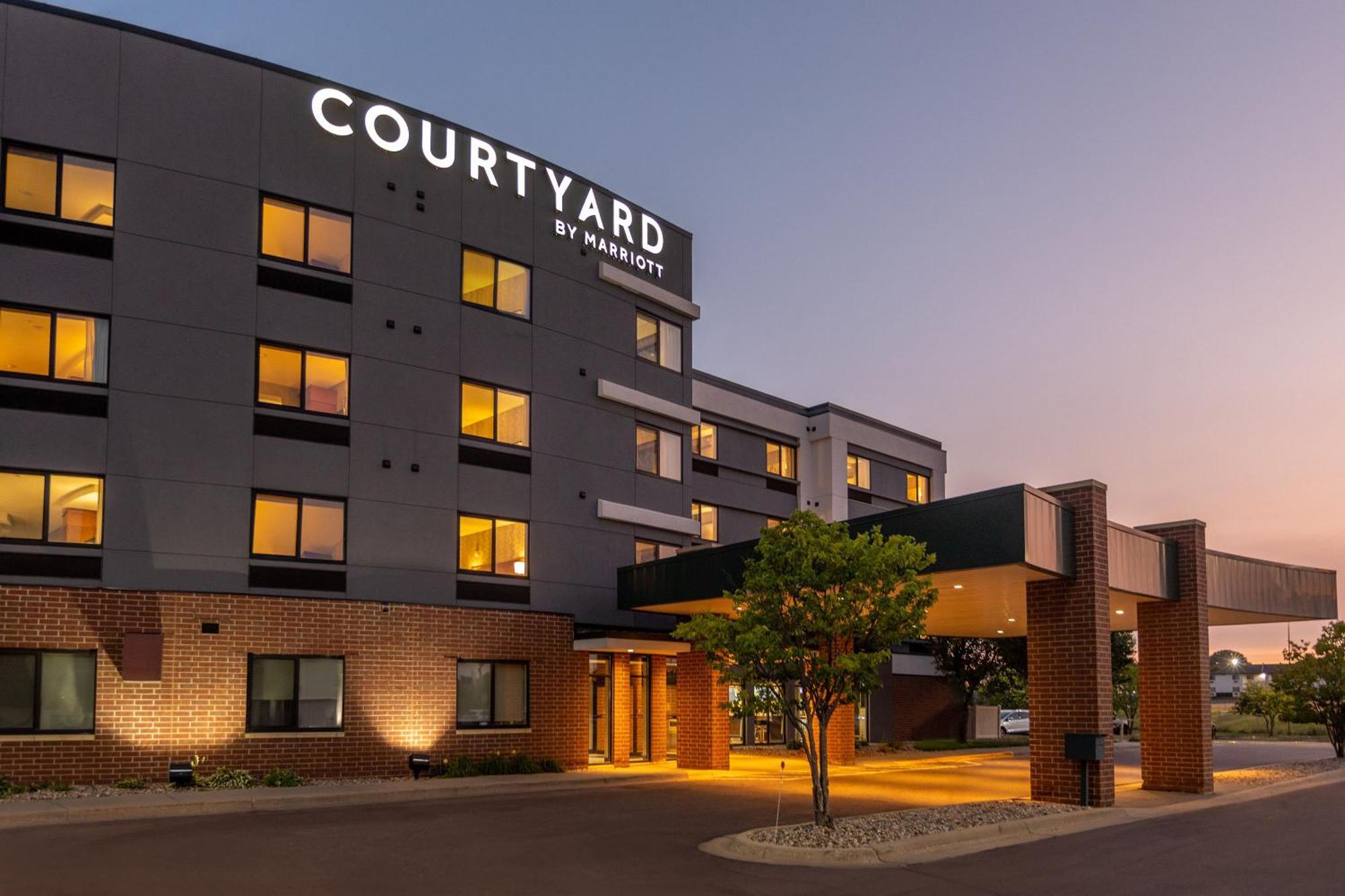 Courtyard By Marriott Sioux Falls Zewnętrze zdjęcie